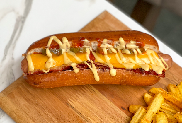 Bacon Hot Dog