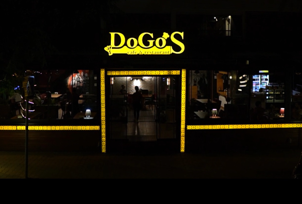 DoGoS Cafe & Restaurant